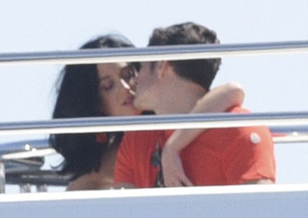 katy-perry-orlando-bloom-cannes-001