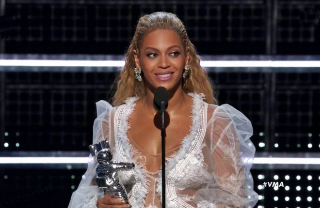beyonce-vma-2016