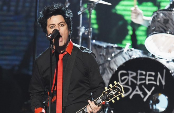 LOS ANGELES, CA - NOVEMBER 20: Musician Billie Joe Armstrong of Green Day performs onstage during the 2016 American Music Awards at Microsoft Theater on November 20, 2016 in Los Angeles, California. (Photo by Kevin Winter/Getty Images)
