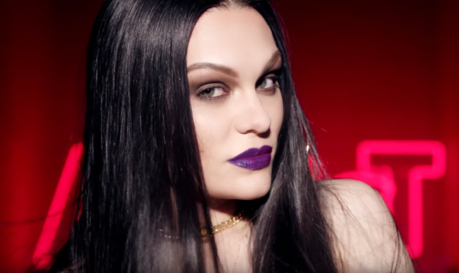 jessie-j-cant-take-my-eyes-off-you
