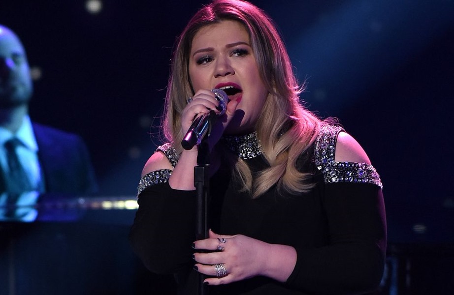 kelly-clarkson