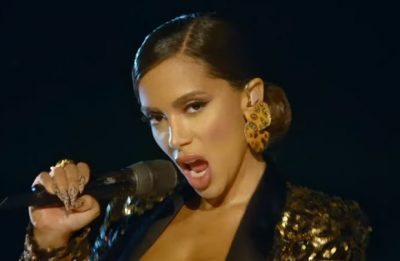 Anitta em apresentação de "Me Gusta" no programa do Jimmy Fallon (Reprodução)