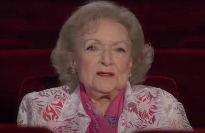 Betty White em vídeo promocional de "Deadpool" (Reprodução)