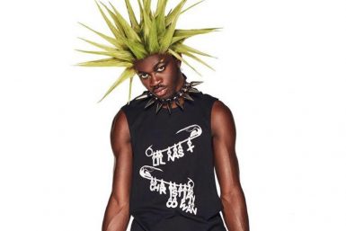 Lil Nas X em foto promocional para linha de roupas (Divulgação/Vijat Mohindra)