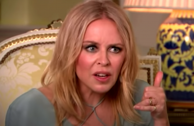 Kylie Minogue em entrevista para ITV News (Reprodução)