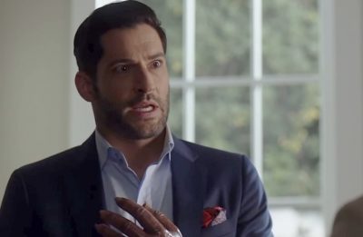 Tom Ellis durante gravações da 4ª temporada de "Lucifer" (Reprodução)