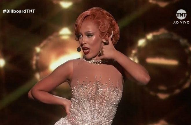 Doja Cat no BBMAs 2020 (Reprodução)