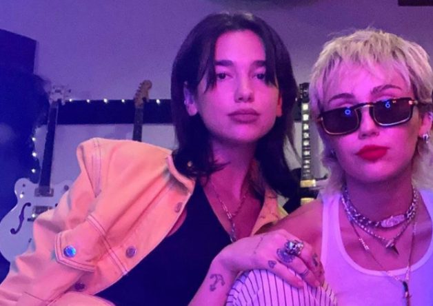 Dua Lipa e Miley Cyrus em foto publicada no Instagram (Reprodução)