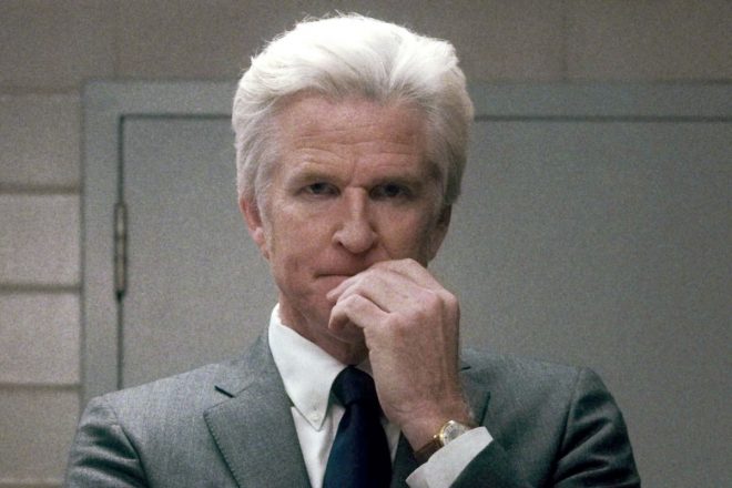 Matthew Modine como Dr. Brenner em "Stranger Things" (Reprodução)