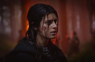 Anya Chalotra na 2ª temporada de "The Witcher" (Divulgação)