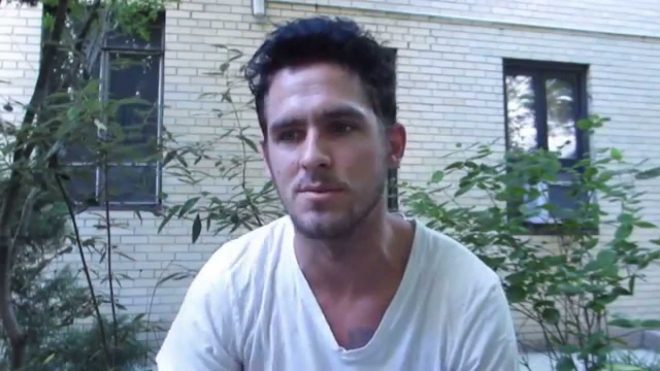 Jack Kesy em vídeo (Reprodução)