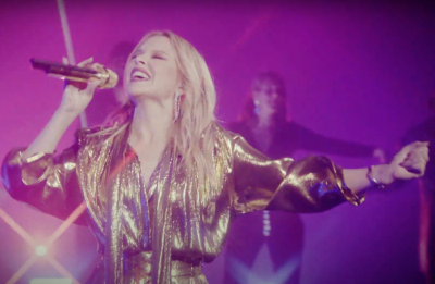 Kylie na live "Infinite Disco" (Reprodução)