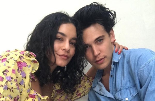 Vanessa Hudgens e Austin Butler em foto publicada no Instagram (Reprodução)