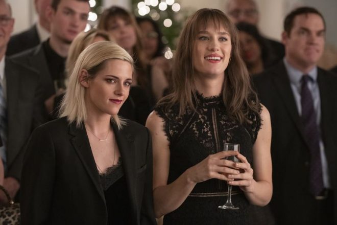 "Happiest Season" estreia no Hulu dia 25 de novembro (Reprodução)