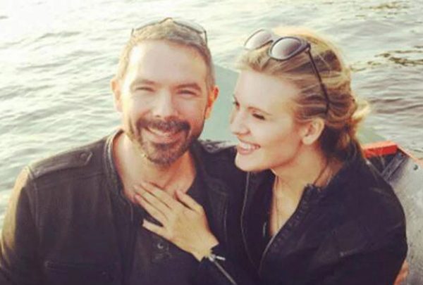 Brent Bushnell e Maggie Grace em foto publicada no Instagram (Reprodução)