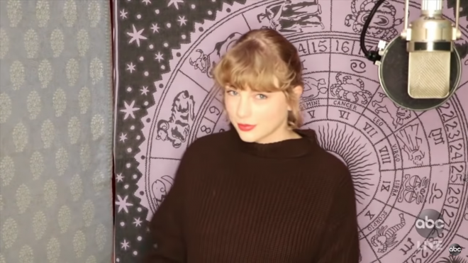 Taylor Swift não compareceu à premiação pois estava regravando as músicas antigas (Reprodução)