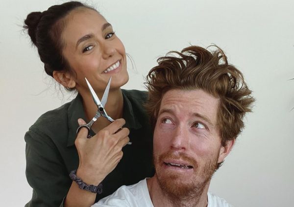 Nina Dobrev e Shaun White em foto publicada no Instagram (Reprodução)