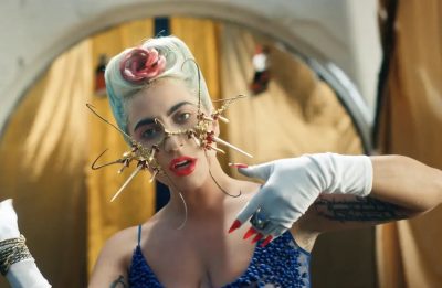 Remixes vem após clipe em setembro (Reprodução)