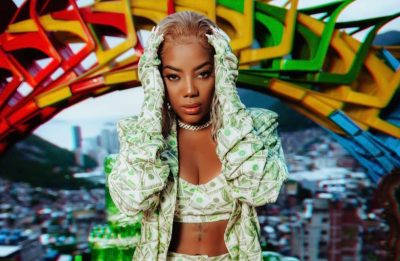 Ludmilla no clipe de “Rainha da Favela” (Foto: Divulgação)