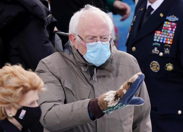 Bernie Sanders em posse de Biden (Getty Images)