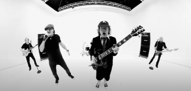 Clipe foi gravado em cinco locais diferentes (Reprodução)