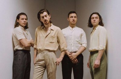 "Tranquility Base Hotel & Casino" (2018) é o disco de estúdio mais recente da banda (Divulgação)