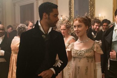 Bridgerton é uma das séries premiadas (Divulgação / Netflix)
