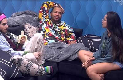 Nas redes sociais, fãs comentaram aproximação da advogada com o cantor (Foto: Reprodução)