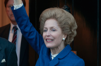 Gillian Anderson interpreta Margaret Thatcher em "The Crown"