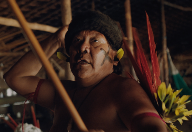 O longa acompanha uma tribo Yanomani isolada na Amazônia (Divulgação)