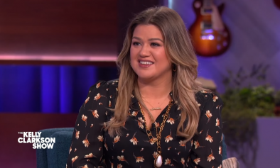 No The Kelly Clarkson Show, cantora tem um quadro no qual interpreta faixas de outros artistas (Reprodução)
