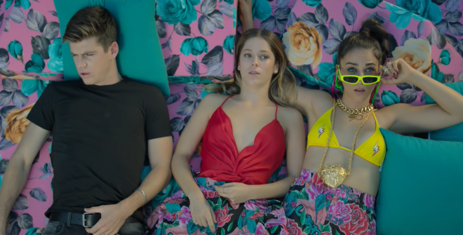 O primeiro episódio será focado nos personagens Guzmán, Cayetana e Rebeca (Reprodução / YouTube)