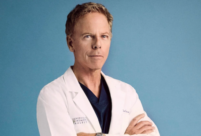 O ator pode voltar a interpretar o Dr. Tom Koracick em episódios futuros (Mike Rosenthal / ABC / Divulgação)