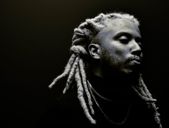O artista baiano apresenta um trap direto e moderno (Divulgação)