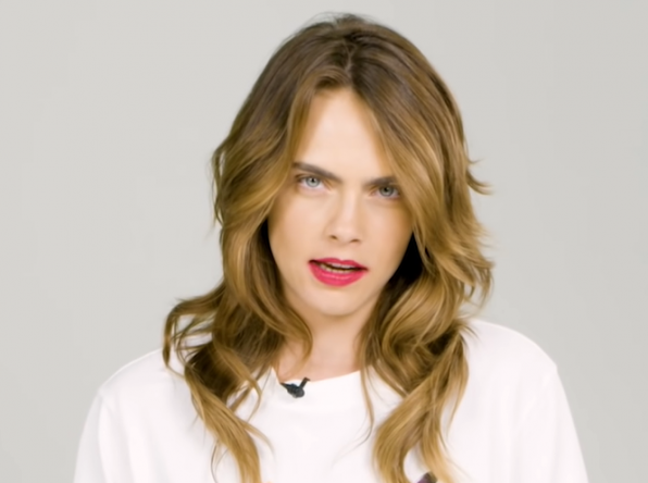 Ela deve interpretar Alice na segunda temporada (Reprodução / YouTube)