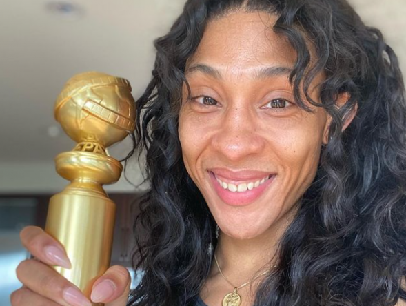A atriz foi premiada por seu trabalho em “Pose” (Reprodução / Instagram)
