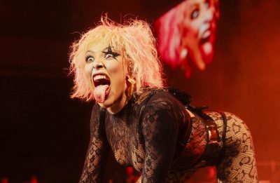 Imagem de notícia sobre Doja Cat revela que às vezes tenta parecer feia para evitar assédio do público